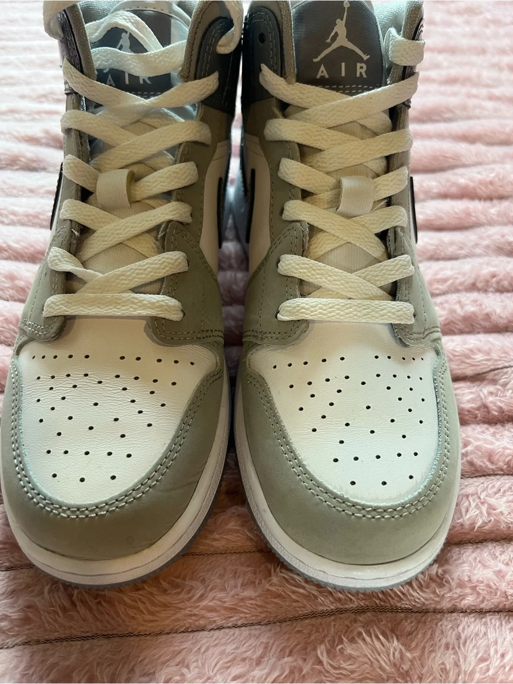 Jordan 1 Mid-Top Sneakers in Light Gray and White
